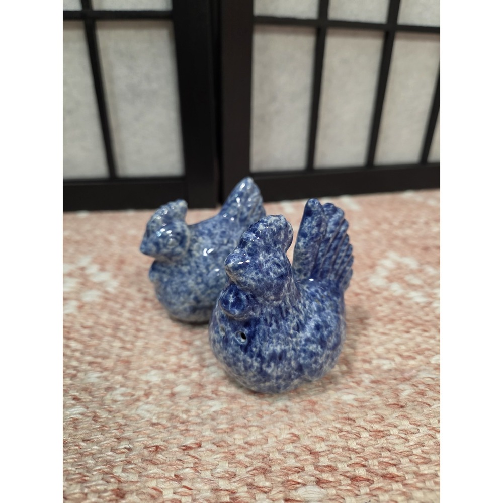 Vintage Blue Rooster Americana Salt and Pepper Shaker Set Cottagecore Momcore